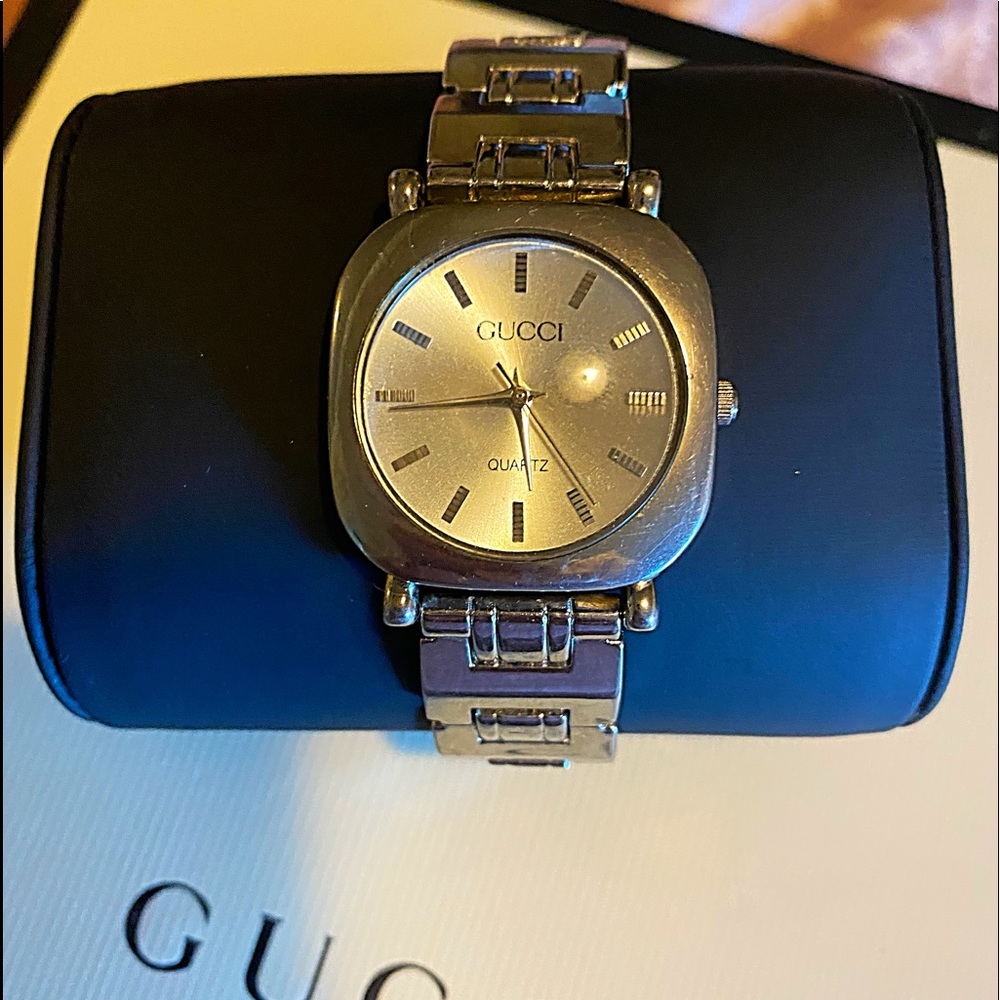 Gucci Quartz Watch Authentic #29664